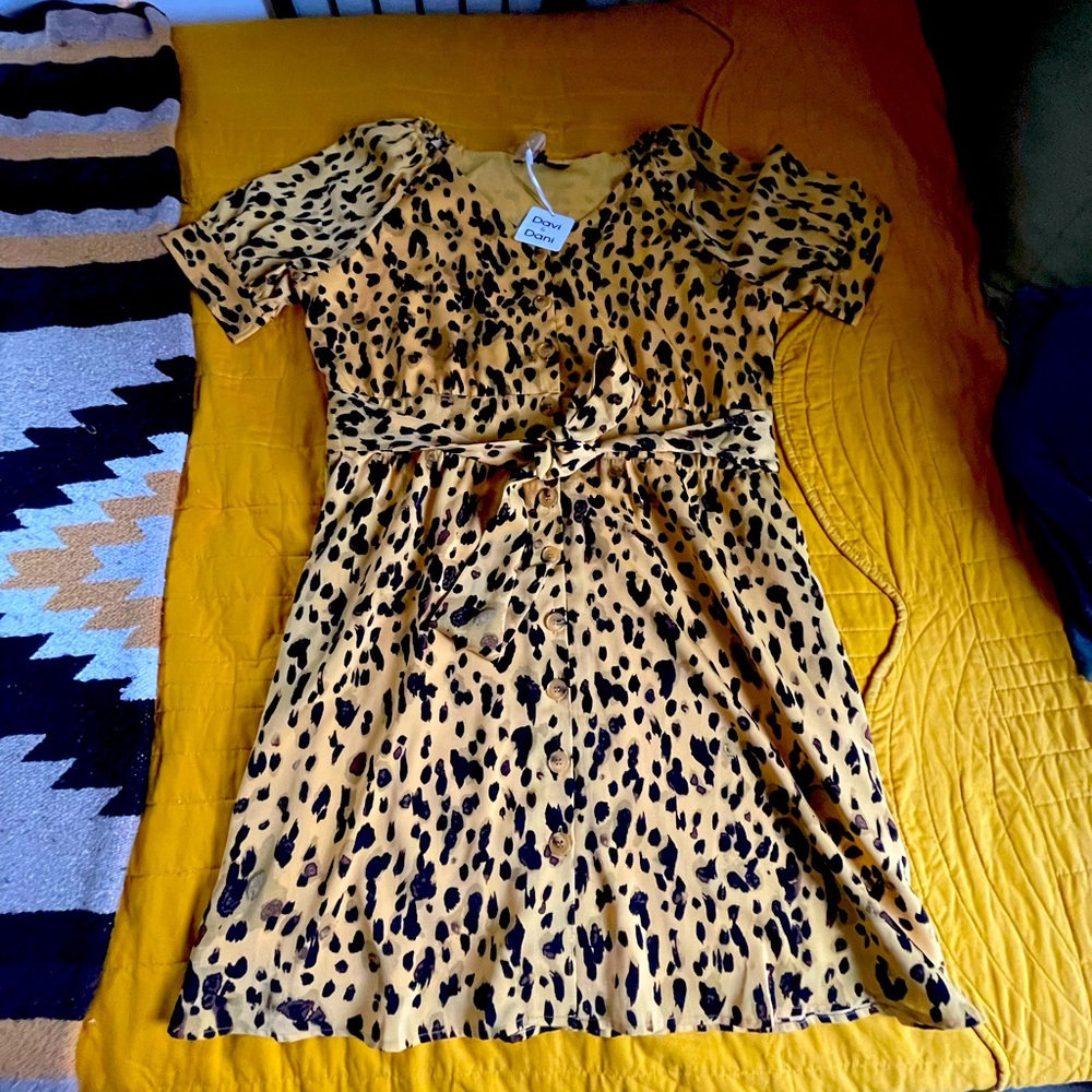 Davi and Dani NWT Yellow Leopard print Dress - 1X